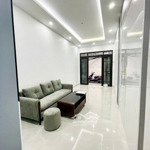 Bán nhà, kim mã , ba đình 38m 5 tầng 8 tỷ, vị trí trung tâm lô góc 3 thoáng