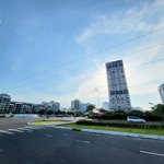 Vị trí siêu đẹp! bán 2 lô lẻ mt chính hữu biển mỹ khê. dt 78m2 giá 10.8 tỷ, dt 91m2 giá 13.3 tỷ