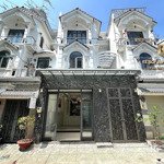 Nhà phố liền kề full nội thất - 6.4x13m - kdc petechim, nhà bè