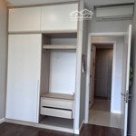 Cho thuê căn hộ 2pn estella heights view hồ bơi- nội thất cơ bản - giá 28 triệu/ tháng