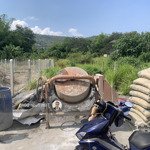 Bán gấp lô diên lạc đường tổ 10 xây nhà giá rẻ chỉ 999 triệu