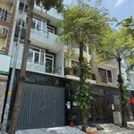 Hiếm! cho thuê nhà mt 4 tầng 5x18m có hầm trong kdc hồng long!