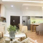 Cho thuê căn hộ chung cư 3pn, 2wc, 82m2, 17 triệu ở the gold view, bến vân đồn, quận 4