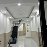 Nhà c1 cộng hòa q.tân bình, sát nhà ga t3 sân bay tsn, khu vực an ninh, sạch sẽ - 5.8 tỷ