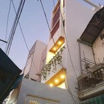Nhà mới đang ở cách nguyễn văn luông 3 căn nhà, p11 q6 dt: (3,5m nở hậu 4m x 17,5m) 62m2 đất