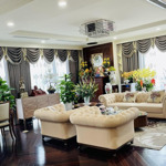 Chính chủ bán căn 4 ngủ 165m2 tại hei tower điện lực, full đồ, ban công đông nam, sổ đỏ