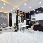 Nhà dân xây - xuân thủy - cầu giấy - mt gần 6m - full nội thất - ngõ thông
