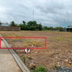 Cần bán miếng đất gần tgdđ đường nguyễn huệ, phường 2, gò công, dt 108m2 chỉ 450tr sổ hồng riêng