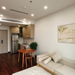 Rẻ hơn thị trường, bán 1n + 43m2, sakura, giá 3,1x tỷ, tầng trung, view đẹp, vinhomes smart city