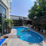 Siêu phẩm biệt thự nguyễn văn hưởng, thảo điền, quận 2. dt 12x29 cn 370m2 trệt lầu giá chỉ 64.9 tỷ