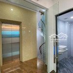 Nhà 6 tầng, thang máy, ô tô qua ngõ, trung tâm ba đình