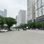 Chủ ngộp bank hơn 40 tỷ - cần bán gấp mảnh đất 255m2 mặt tiền 20m - giá đầu tư 7x tỷ.