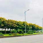 Bán bt bằng lăng 06-03, đn 630.5m2 đất, xd 968.9m2, siêu vip view hồ rộng nhất, đẹp nhất da 140 tỷ