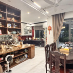 Bán gấp thang máy nhà đẹp ở ngay - hồ võ thị sáu 60 m 6 tầng giá 15 tỷ