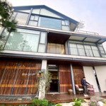 Biệt thự đẹp như resort view triệu đô cực hiếm có, dòng tiền 100tr/ th, dt 360m2 - mt 12m - 2x tỷ