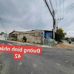 Nhà 1 trệt 1 lầu mặt tiền bình nhâm 42, thuận an. diện tích 60m, thổ cư đủ giá có 2ty mấy