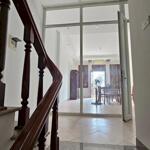Nhà đẹp mặt phố hào nam, đống đa, vỉa hè rộng ở & kinh doanh đều đẹp 55m2 x 6t thang máy mt 4.5m sổ đẹp, 35 tỷ