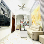 Bán nhà thái thịnh 28 m2 - nhỉnh 5 tỷ - đống đa - hn - lôgoc - gần phố - trung tâm