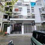 Bán căn bt liền kề view hồ điều hoà - vị trí đắc địa trung tâm kđt flc garden city đại mỗ
