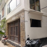 Bán tòa chdv cao cấp - lạc long quân - 76m2 x 8t lô góc - thang máy - oto đỗ cửa