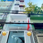 Bán gấp chdv tại q4 hẻm xe hơi 2 mặt tiền 7pn có thể thu nhập 35tr tháng sát mặt tiền 20m giá 7tỉ x