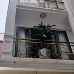Bán nhà học viện tài chính, 34m2, phân lô, ô tô, nội thất chủ tặng, nhỉnh 5tỷ.