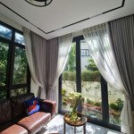 Bán nhanh biệt thự 2 mặt thoáng, đường to trung tâm, gần tiện ích, siêu hiếm, sau là vườn hoa đẹp