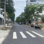 (hạ 500tr) bán cặp đất mt sát hoàng bích sơn - cách biển chỉ 2 phút di chuyển - giá nhỉnh 23 tỷ