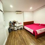 Bán căn hộ chung cư đẹp tại smile building, full nội thất, 5,2 tỷ, 75 m2, 2pn, 2wc
