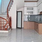 Bán nhà mới hoàn thiện, tk hiện đại 32m2(4mx8m)x5 tầng tại thượng cát, bắc từ liêm, giá nhỉnh 4 tỷ