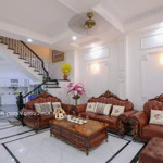 Nhà 3 lầu sang trọng nội thất gỗ sịn - hẻm 158 hoàng hoa thám, hxh 8m - 80m2 [4x20]m - khu vip