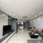 Bán nhà phố ngọc thuỵ, thang máy, ô tô tránh, 56m2 5 tầng mt 5m. lh: 0913013310