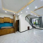 Cho thuê nhà kdc river park liên phường - 5x15m - 2 lầu - giá 13tr/th lê trung 090287189