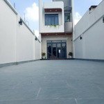 Bán căn nhà 2 tầng ngay gần bách hoa xanh bùi ngọc thu- hồ văn cống, bớt thêm cho khách