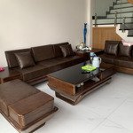 Bán ngôi nhà đẹp view công viên cạnh trường chính trị khách xem chốt luôn
