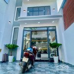 Nhà ngộp giá rẻ 700 triệu, sổ riêng thổ cư, gần ubnd tân hạnh, biên hòa, đồng nai