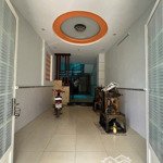Bán nhà bà hom q6- 3 tầng mái đúc- 63m2 ngang 4,1m vuông vức- hẻm xe hơi cách vài căn- giá 5,x tỷ