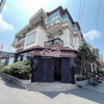Nhà 3 tầng lô góc 2 mt_ khu phân lô đường xe hơi _ dt: 90m2 .4pn.tăng nhơn phú a