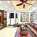 Nhà ngõ 68 cầu giấy- quận cầu giấy - 6 tầng - diện tích 35m2 - mặt tiền 4,1m - chào 8,5 tỷ