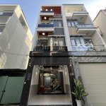 Nhà đẹp 4 tầng full nội thất mới 4 phòng 5 vệ sinh dọn về ở ngay xe hơi đậu trong nhà