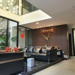Phân lô vip ba đình, nhà ba mặt thoáng, ô tô đua, mặt tiền khủng 6m, diện tích 90m2
