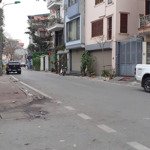Cho thuê căn nhà 2 mặt tiền tại ngõ 640 đường nguyễn văn cừ, quận long biên
