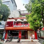 Cho thuê nhà mặt phố thể giao,diện tích đất:90m2, xây dựng: 70m2x3,5tầng, mặt tiền:6m, rất đẹp