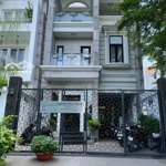 Cho thuê biệt thự làng báo chí,q2-dt:240m2-văn phòng,lưu trú. giá chỉ: 80tr lh-0909192580 -a.toan