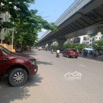 Mặt phố minh khai - 5 tầng thang máy - lô góc 3 thoáng - nhà đẹp - kinh doanh đỉnh - siêu phẩm