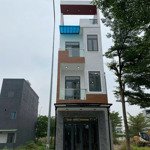 Cho thuê nhà riêng 4pn, 4wc, giá cực chất 13 triệu, 64m2 tại kdc lộc phát, thuận an, bình dương