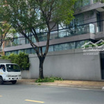 Villa mt nguyễn văn hưởng - thảo điền, nội thất cao cấp, hồ bơi sân thượng