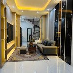 Bán gấp nhà bạch mai giá 5,8 tỷ, 30m2, 5 tầng, 3 phòng ngủ, tặng nội thất, lh 0936 358 507