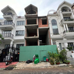 Bán nhà thô kdc him lam quận 7 dt: 10x20m giá bán: 45 tỷ vị trí đẹp lh: 0911775888