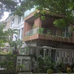 đón sóng hạ tầng phía tây hn: mua được là thắng lớn, căn 180m2 đông nam. lh hoàng đạo 098.299.6565